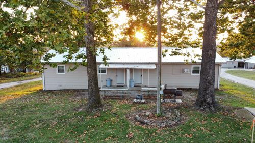 26328 County Road 322, Pittsburg, MO, 65724-7598 | Card Image