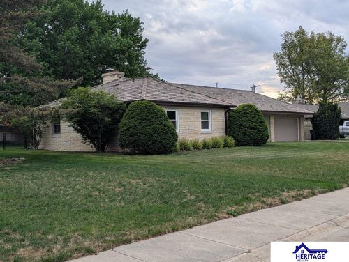 19 Arbor Hts, York, NE, 68467-1919 | Card Image