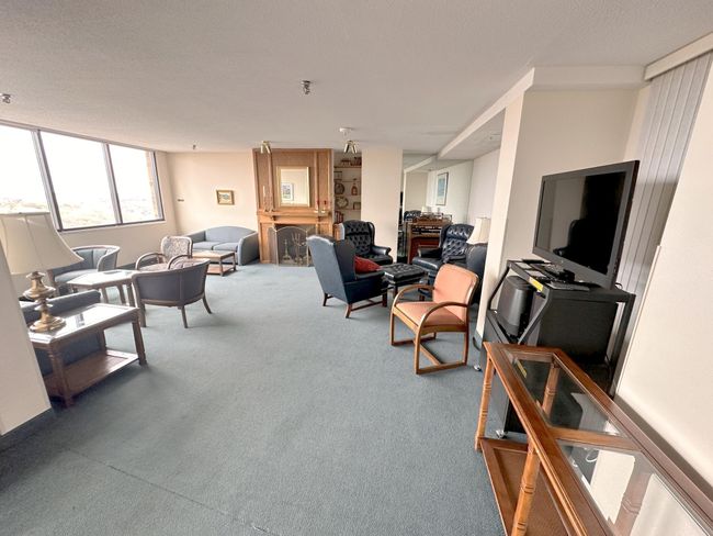 community room | Image 21