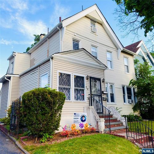 20 Ridge St, Orange, NJ, 07050-1604 | Card Image