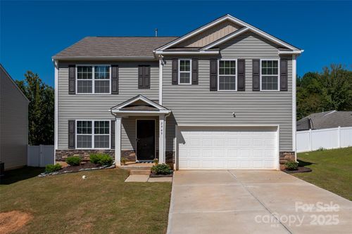 2949 Sherrills Stream Dr, Sherrills Ford, NC, 28673-7873 | Card Image
