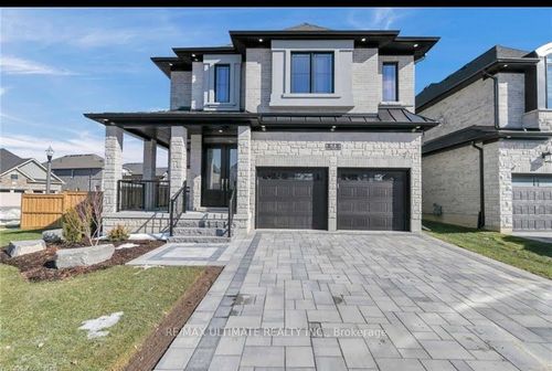 84 Doon Creek St, Kitchener, ON, N2R0M3 | Card Image