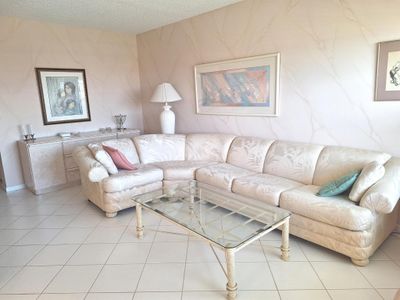 4053 Wolverton C, Condo with 2 bedrooms, 2 bathrooms and null parking in Boca Raton FL | Image 2