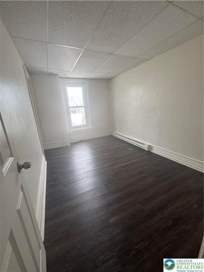 3 - 147 N 11 Th St, Condo with 2 bedrooms, 1 bathrooms and null parking in Allentown PA | Image 6