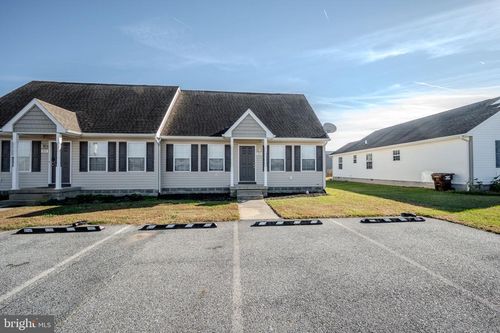 215 N Brown St, FRUITLAND, MD, 21826-2226 | Card Image