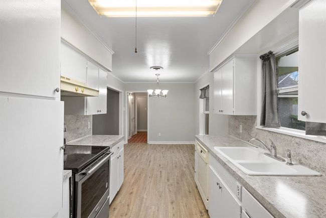 1519 Everitt St, House other with 3 bedrooms, 2 bathrooms and null parking in Navasota TX | Image 8