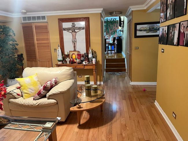 1507 Haise Ln, House other with 4 bedrooms, 3 bathrooms and 2 parking in Elk Grove Village IL | Image 8