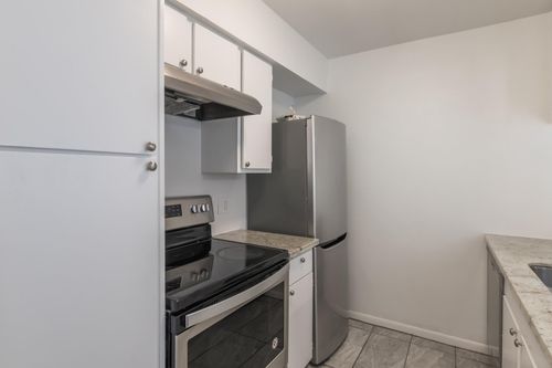 apt-37-3025 Walnut Bend Ln, Houston, TX, 77042-3352 | Card Image