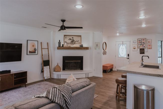 312 Perkins Rd, House other with 3 bedrooms, 2 bathrooms and null parking in Krugerville TX | Image 13