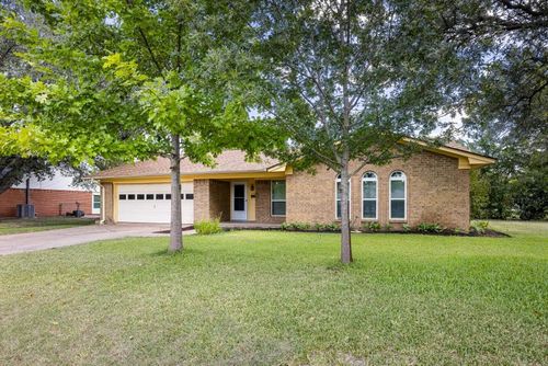 1305 Elizabeth Boulevard, Granbury, TX, 76048 | Card Image