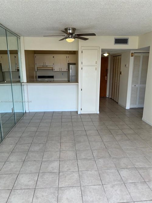 205-13390 Ne 7th Ave, North Miami, FL, 33161-7510 | Card Image
