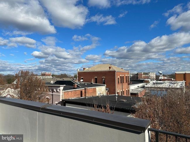 400 - 9414 Battle St, Condo with 2 bedrooms, 2 bathrooms and null parking in Manassas VA | Image 8