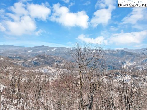 22 S Indian Rock Dr, Banner Elk, NC, 28604-5954 | Card Image