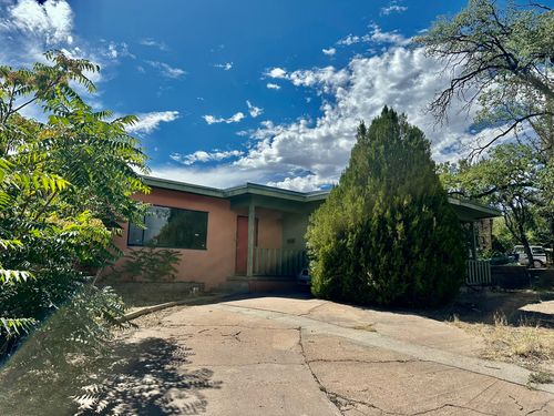 206 Spruce Street, Santa Fe, NM, 87501 | Card Image