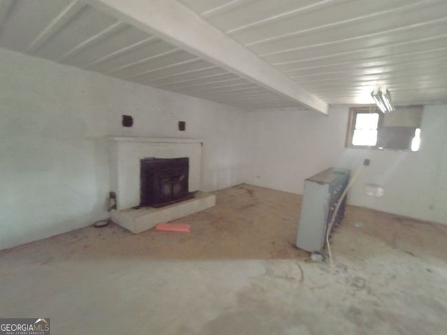 412 Mary Mac Rd Sw, House other with 2 bedrooms, 1 bathrooms and 9 parking in Cave Spring GA | Image 6