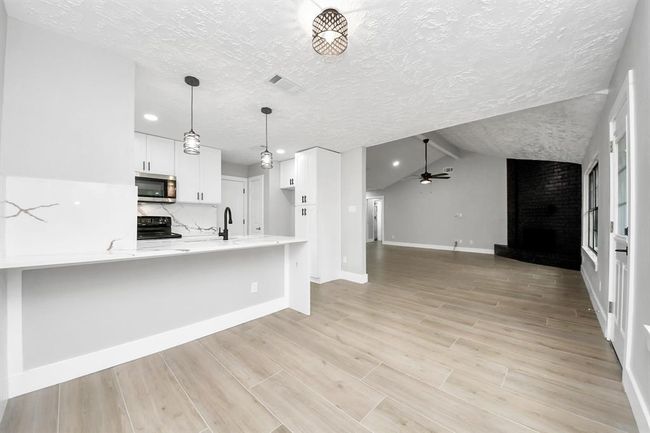 20010 Cottonglade Ln, House other with 3 bedrooms, 2 bathrooms and 2 parking in Humble TX | Image 10