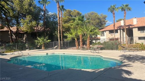 263-2606 S Durango Dr, Las Vegas, NV, 89117-2650 | Card Image