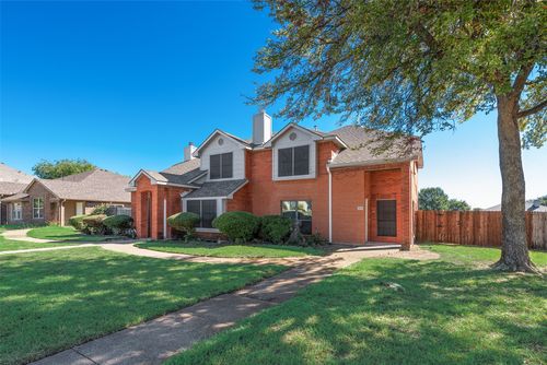 914 Wentwood Drive, Desoto, TX, 75115 | Card Image
