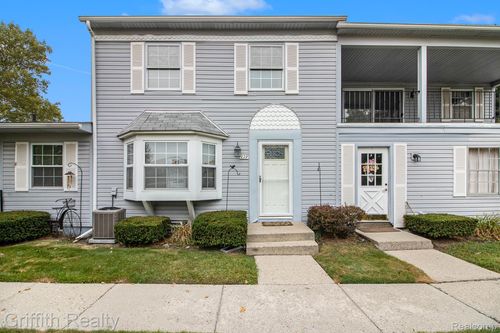 229 Lake Village Dr, Walled Lake, MI, 48390-3638 | Card Image