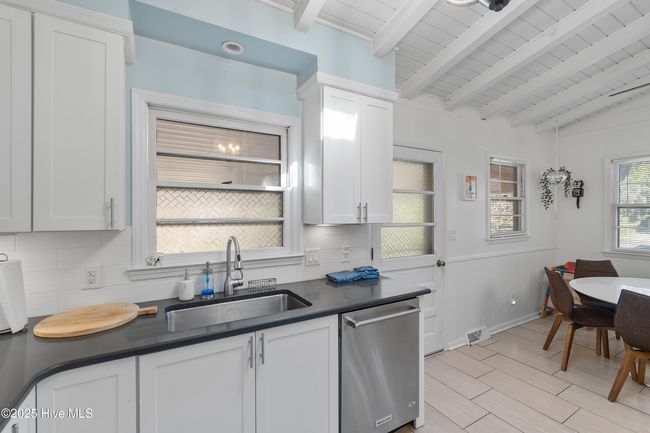 209 Sellers St, House other with 3 bedrooms, 2 bathrooms and null parking in Oak Island NC | Image 20
