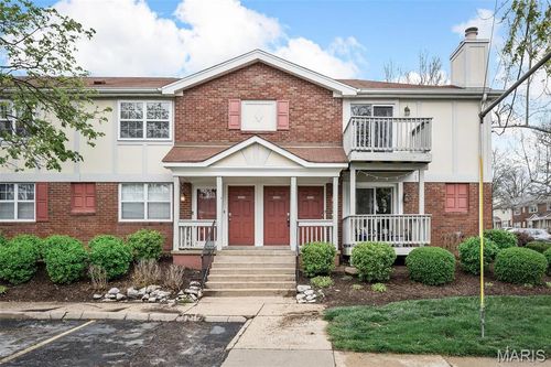 8903-8903 N Swan Cir, Brentwood, MO, 63144-1140 | Card Image