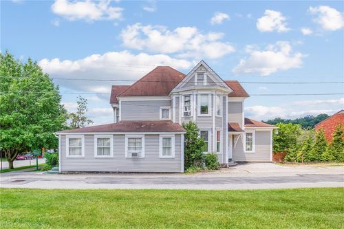 238 W Union St, Somerset, PA, 15501-1581 | Card Image