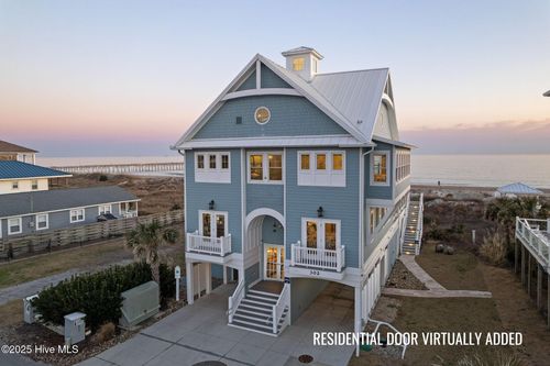302 Glenn St, Atlantic Beach, NC, 28512 | Card Image