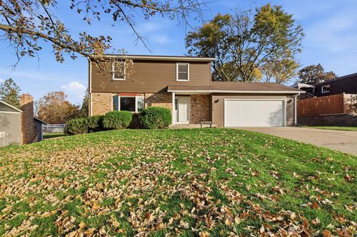 710 Windemere Dr, Plymouth, MN, 55441-5654 | Card Image
