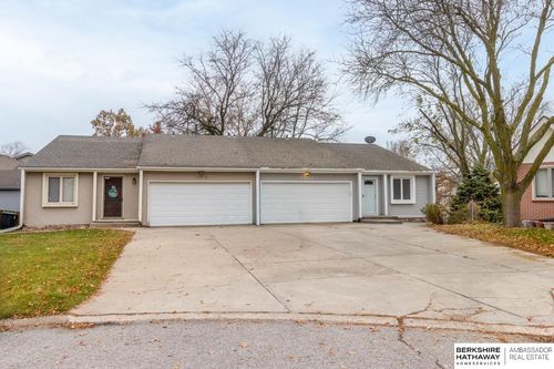 11713 Sprague Cir, Omaha, NE, 68164-2253 | Card Image