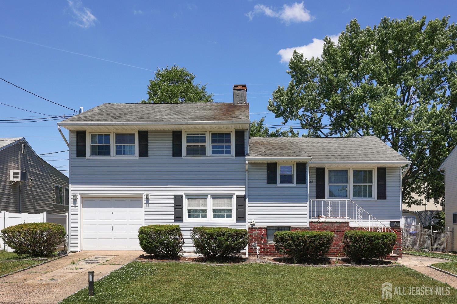 Residential in Fords 2