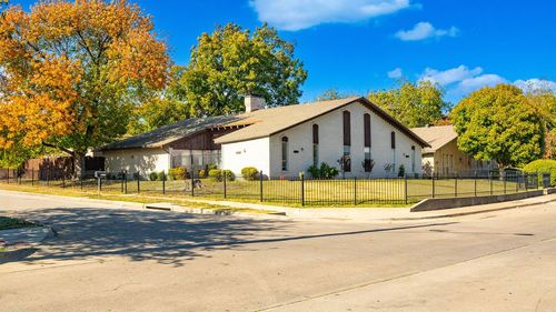 13351 Kit Ln, Dallas, TX, 75240-5840 | Card Image