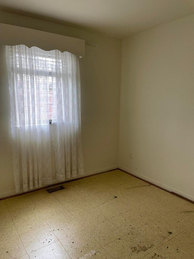 2912 Wyoming Dr, House other with 3 bedrooms, 2 bathrooms and null parking in Xenia OH | Image 10