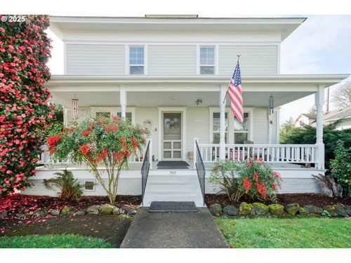 345 E 1st St, Yamhill, OR, 97148-8671 | Card Image