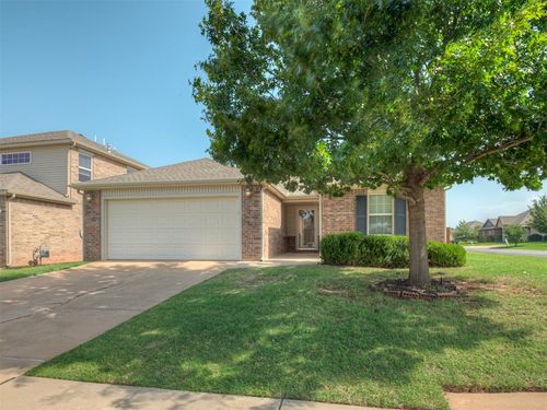 2401 Nw 194th St, Edmond, OK, 73012-3537 | Card Image