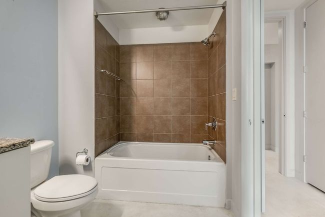 Guest Bathroom | Image 12