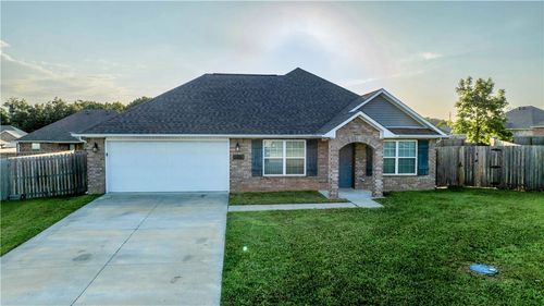 2000 Greenwood Ct, Gentry, AR, 72734-5087 | Card Image