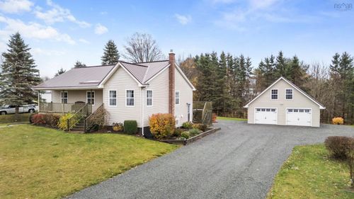 11 Downsview Dr, Lower Truro, NS, B6L1E8 | Card Image
