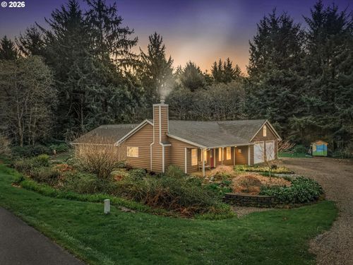150 Ne Starr Creek Dr, Yachats, OR, 97498-9450 | Card Image