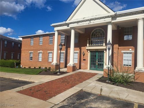 apt-100-1765 Merriman Rd, Akron, OH, 44313-9007 | Card Image