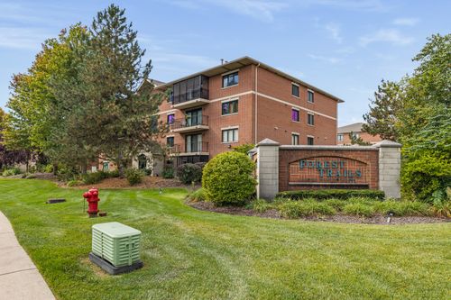 unit-101-6820 W Winding Trl, Oak Forest, IL, 60452-5213 | Card Image