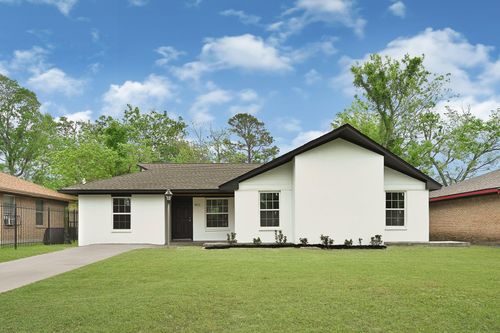 10122 Rockaway Dr, Houston, TX, 77016-3327 | Card Image