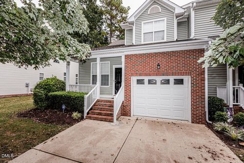 6016 Four Townes Ln, Raleigh, NC, 27616-5482 | Card Image