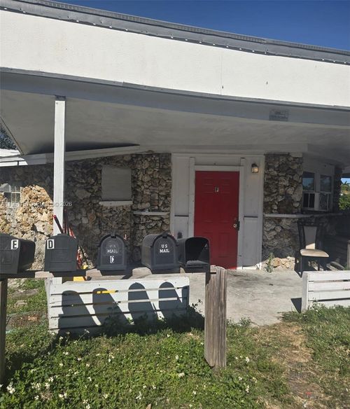 apt-h-1189 N Tamiami Trl, Fort Myers, FL, 33903-5307 | Card Image