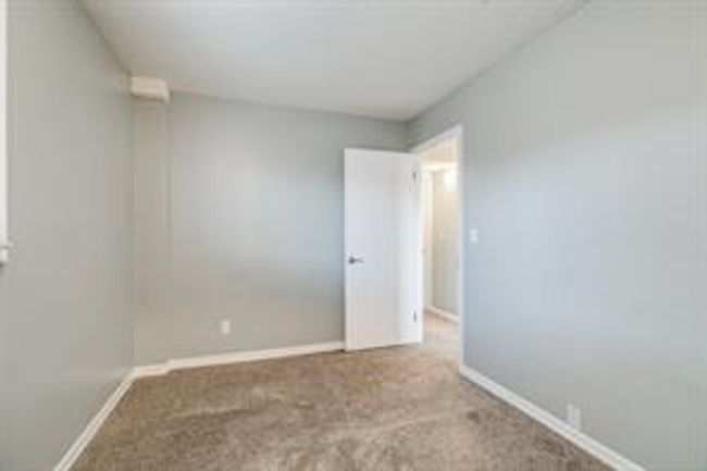 3 - 52 38a Ave Sw, Home with 2 bedrooms, 1 bathrooms and 1 parking in Calgary AB | Image 19