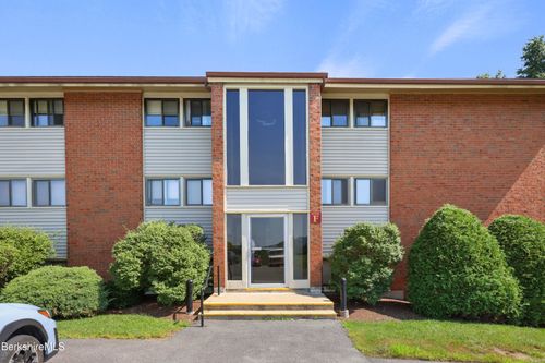 f-5-189 Stratton Rd, Williamstown, MA, 01267-2961 | Card Image