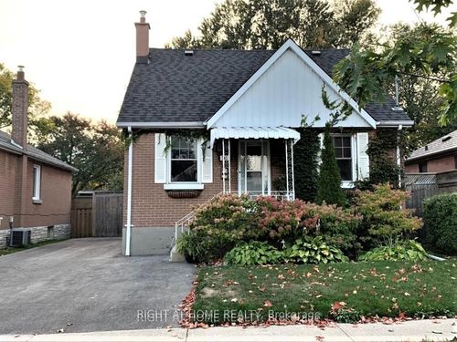 242 Cadillac Ave S, Oshawa, ON, L1H5Z7 | Card Image