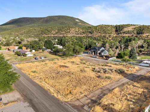 10-2100 E Cotton Tree Ln, Beaver, UT, 84713 | Card Image
