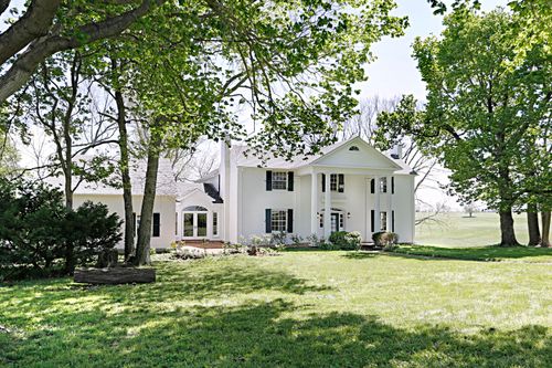 2600 Paynes Mill Rd, Versailles, KY, 40383-9218 | Card Image