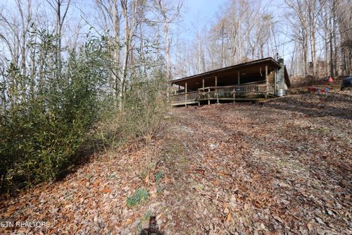 110 Laguna Vista Dr, Caryville, TN, 37714-3744 | Card Image