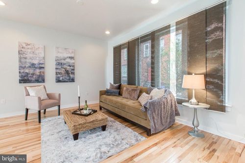 3039 Baltz St, PHILADELPHIA, PA, 19121-4405 | Card Image